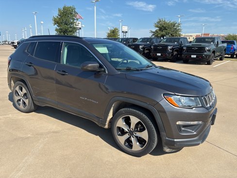 Used 2018 Jeep Compass Latitude w/ Popular Equipment Group image 5
