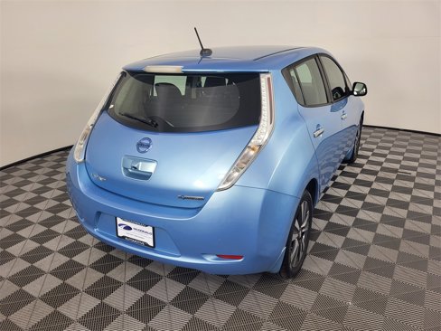 Used 2015 Nissan Leaf SV image 5