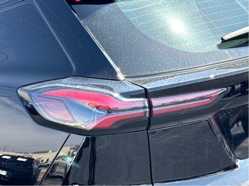 Used 2023 Chevrolet Bolt EUV LT w/ Convenience Package image 24