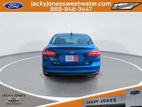 Certified 2018 Ford Focus SE w/ SE Appearance Package image 7
