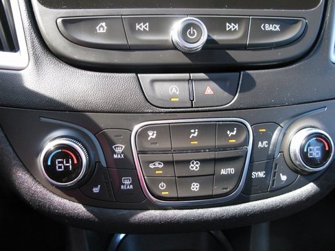 Used 2024 Chevrolet Malibu LT image 19