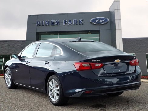 Used 2018 Chevrolet Malibu LT image 5