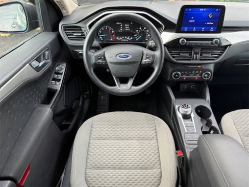 Used 2020 Ford Escape SE image 23