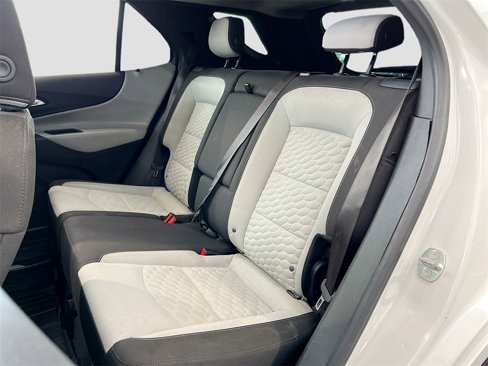 Used 2018 Chevrolet Equinox LT w/ Sun & Infotainment Package image 24