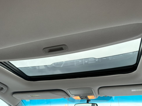 Used 2012 Honda Odyssey EX-L image 18