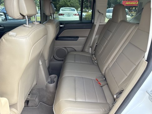 Used 2017 Jeep Patriot High Altitude image 10