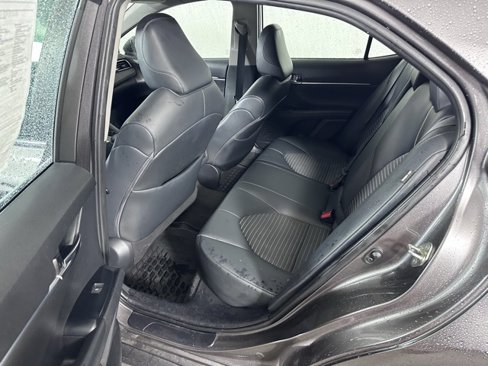 Used 2020 Toyota Camry SE image 15