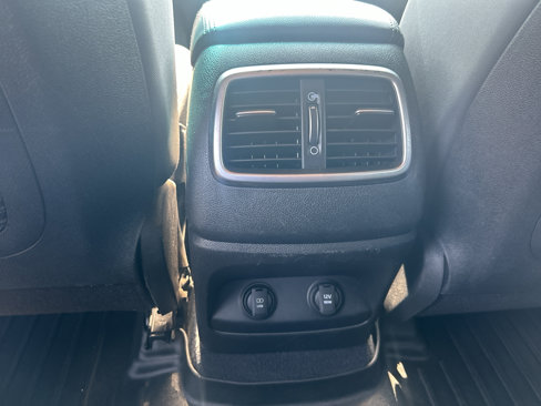 Used 2020 Kia Sorento LX image 17
