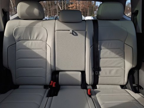 Used 2019 Volkswagen Tiguan SEL Premium image 19