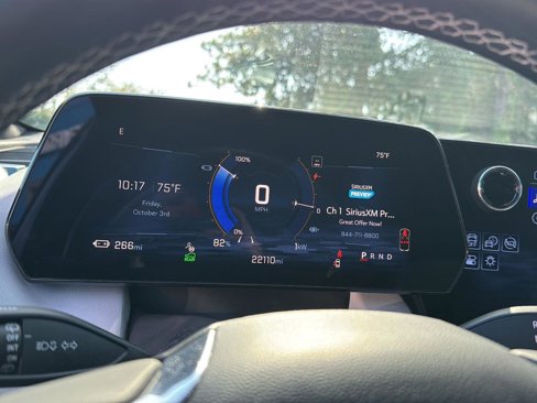 Used 2025 Chevrolet Equinox EV LT w/ Convenience Package II image 20