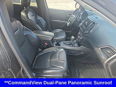 Used 2019 Jeep Cherokee Latitude Plus w/ Comfort/Convenience Group image 13