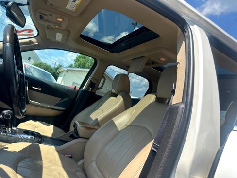 Used 2012 GMC Acadia Denali image 14