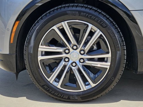 New 2025 Cadillac Lyriq Luxury image 12