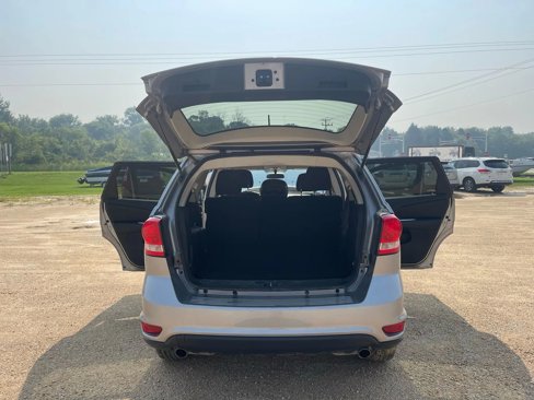 Used 2015 Dodge Journey SXT w/ Flexible Seating Group image 11