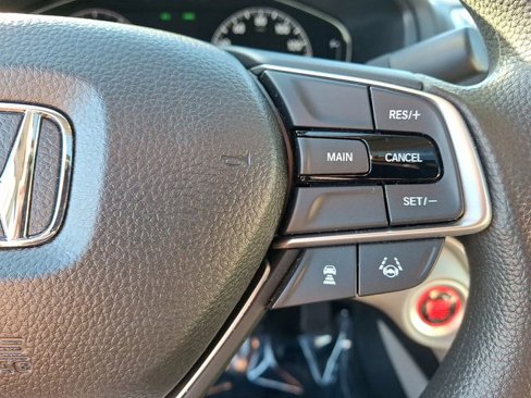 Used 2018 Honda Accord EX image 25