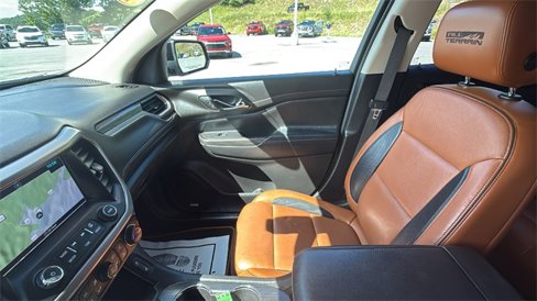 Used 2019 GMC Acadia SLT image 23