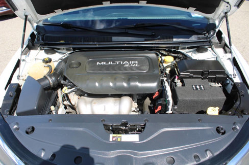 Used 2015 Chrysler 200 Limited image 15