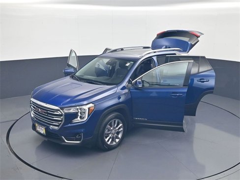 Used 2022 GMC Terrain SLT image 30