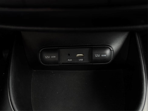 Used 2016 Kia Soul + image 35