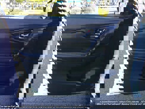 Used 2018 Nissan Rogue SL image 13