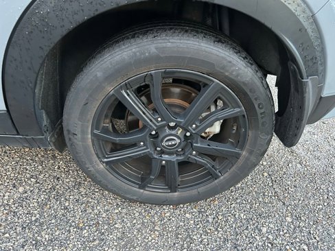 Used 2023 Nissan Kicks SV image 9