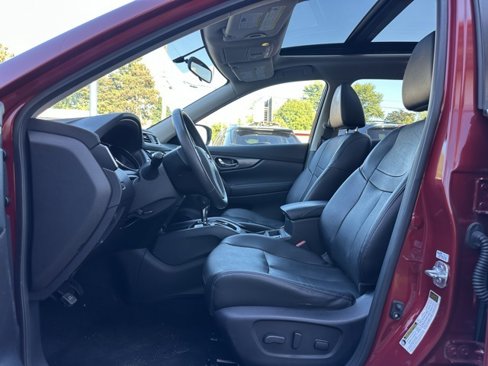 Used 2016 Nissan Rogue SL w/ SL Premium Package image 10