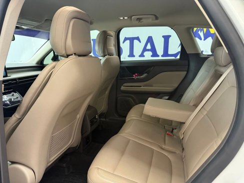 Used 2020 Lincoln Corsair FWD w/ Convenience Package image 13