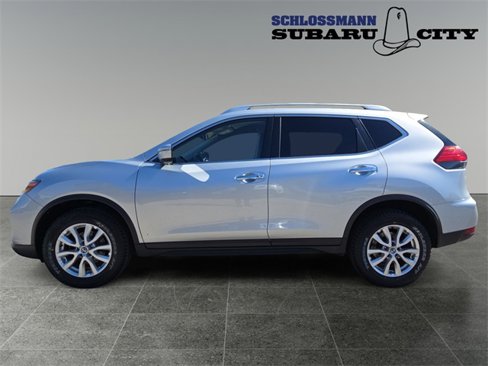 Used 2017 Nissan Rogue SV image 6