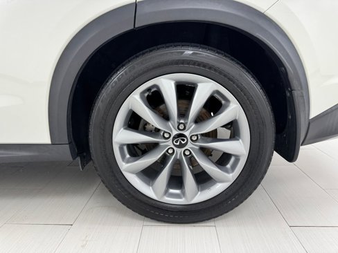 Used 2020 INFINITI QX50 Luxe w/ Navigation Package image 38