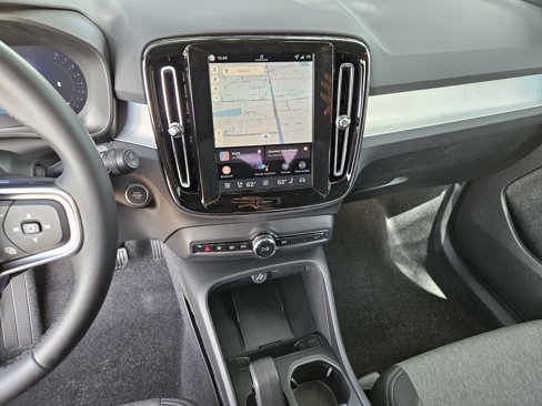 New 2026 Volvo XC40 B5 Core image 24