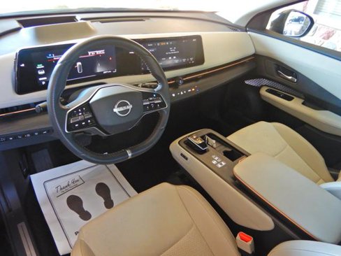 Used 2023 Nissan Ariya AWD image 8