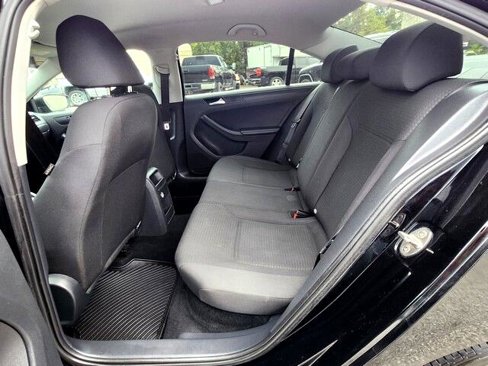 Used 2016 Volkswagen Jetta S image 17