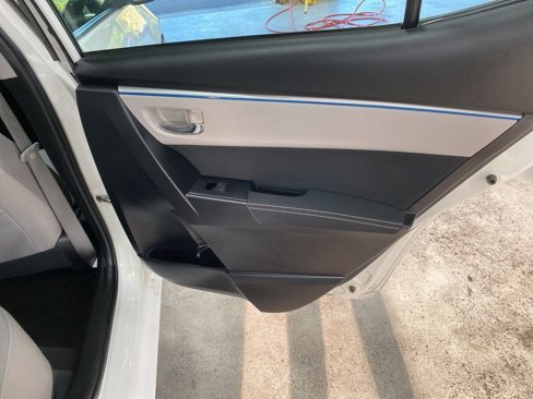Used 2016 Toyota Corolla LE image 19