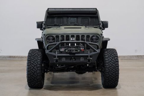 Used 2021 Jeep Gladiator Sport image 2