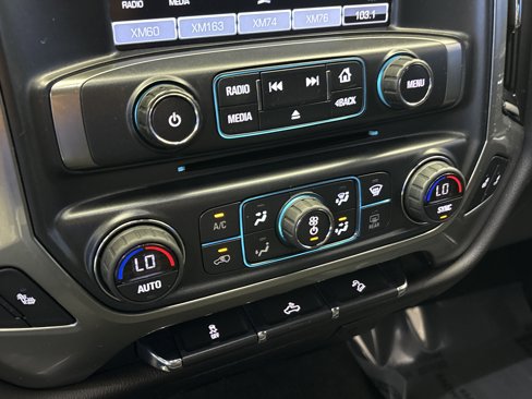 Used 2018 Chevrolet Silverado 1500 LT w/ All Star Edition image 20