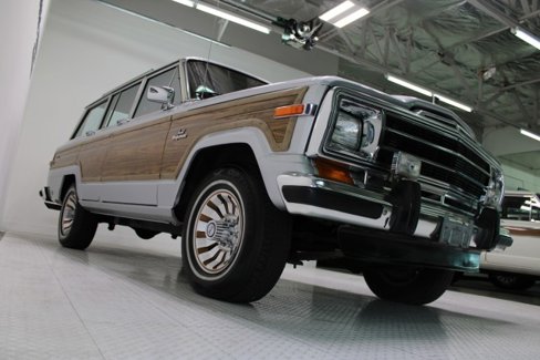 Used 1986 Jeep Grand Wagoneer image 49