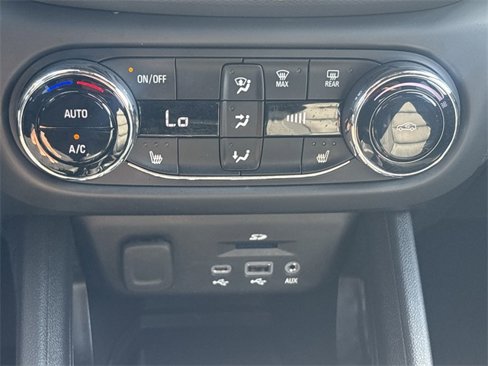 Used 2021 Chevrolet TrailBlazer ACTIV w/ Technology Package image 19