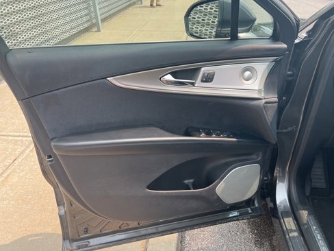 Used 2019 Lincoln Nautilus Reserve w/ Ultimate Package image 52