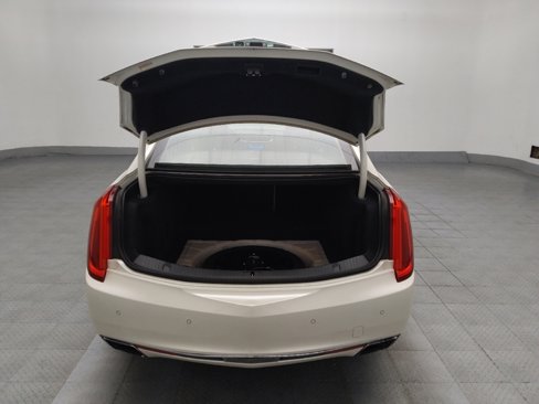 Used 2013 Cadillac XTS Premium image 29