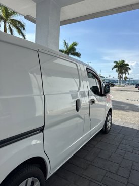 Used 2015 Nissan NV200 SV image 12