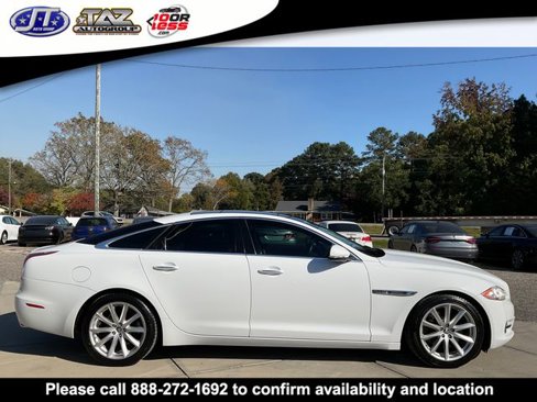 Used 2012 Jaguar XJ image 7