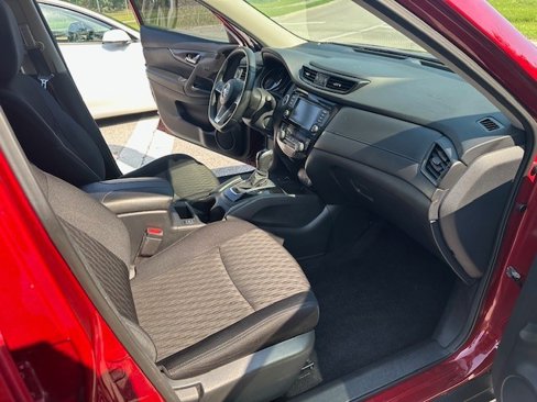 Used 2019 Nissan Rogue SV w/ Premium Package image 13