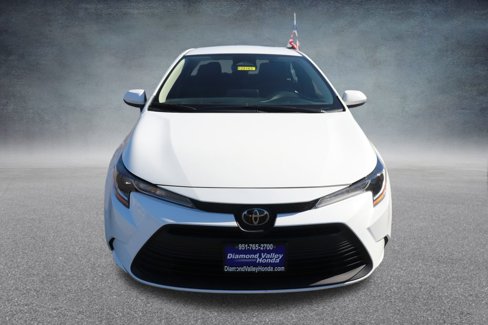 Used 2024 Toyota Corolla LE image 2