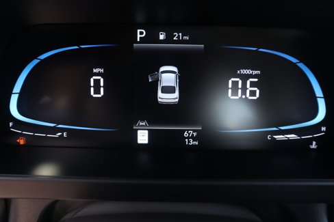 New 2025 Hyundai Elantra Sport image 12
