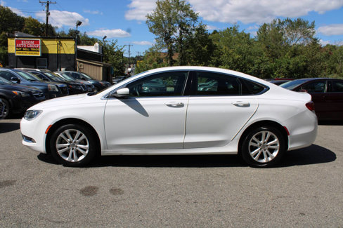 Used 2015 Chrysler 200 Limited image 12