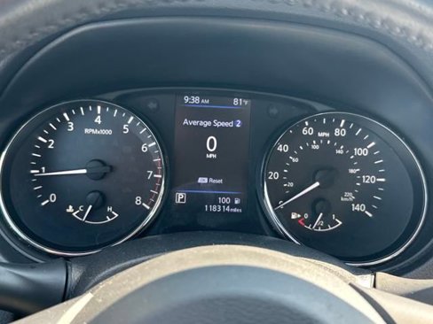 Used 2019 Nissan Rogue SV image 15