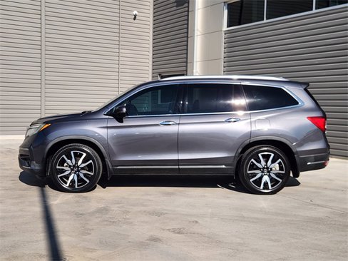 Used 2019 Honda Pilot Touring image 5