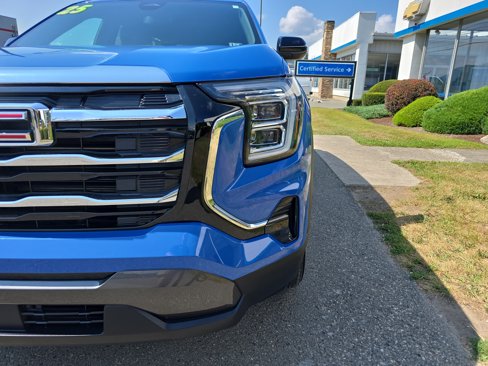 Used 2025 GMC Terrain Elevation image 10