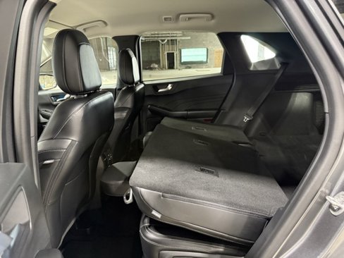 Used 2023 Ford Escape Platinum image 27