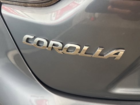Used 2021 Toyota Corolla L image 19